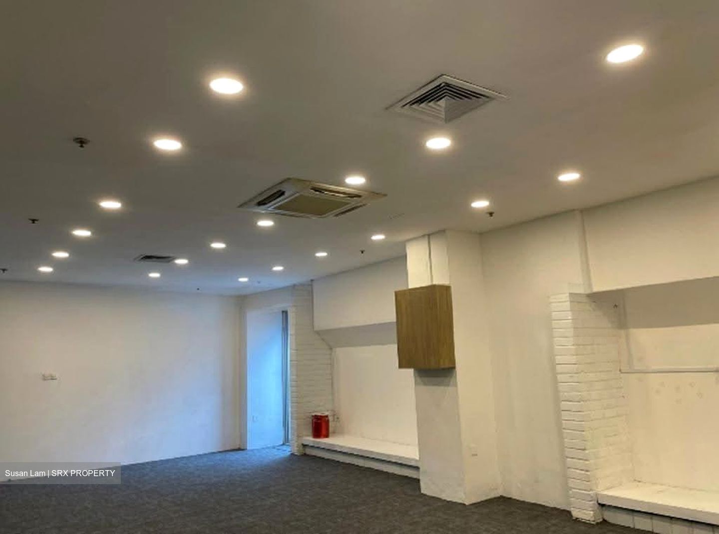 High Street Centre (D6), Office #638991501
